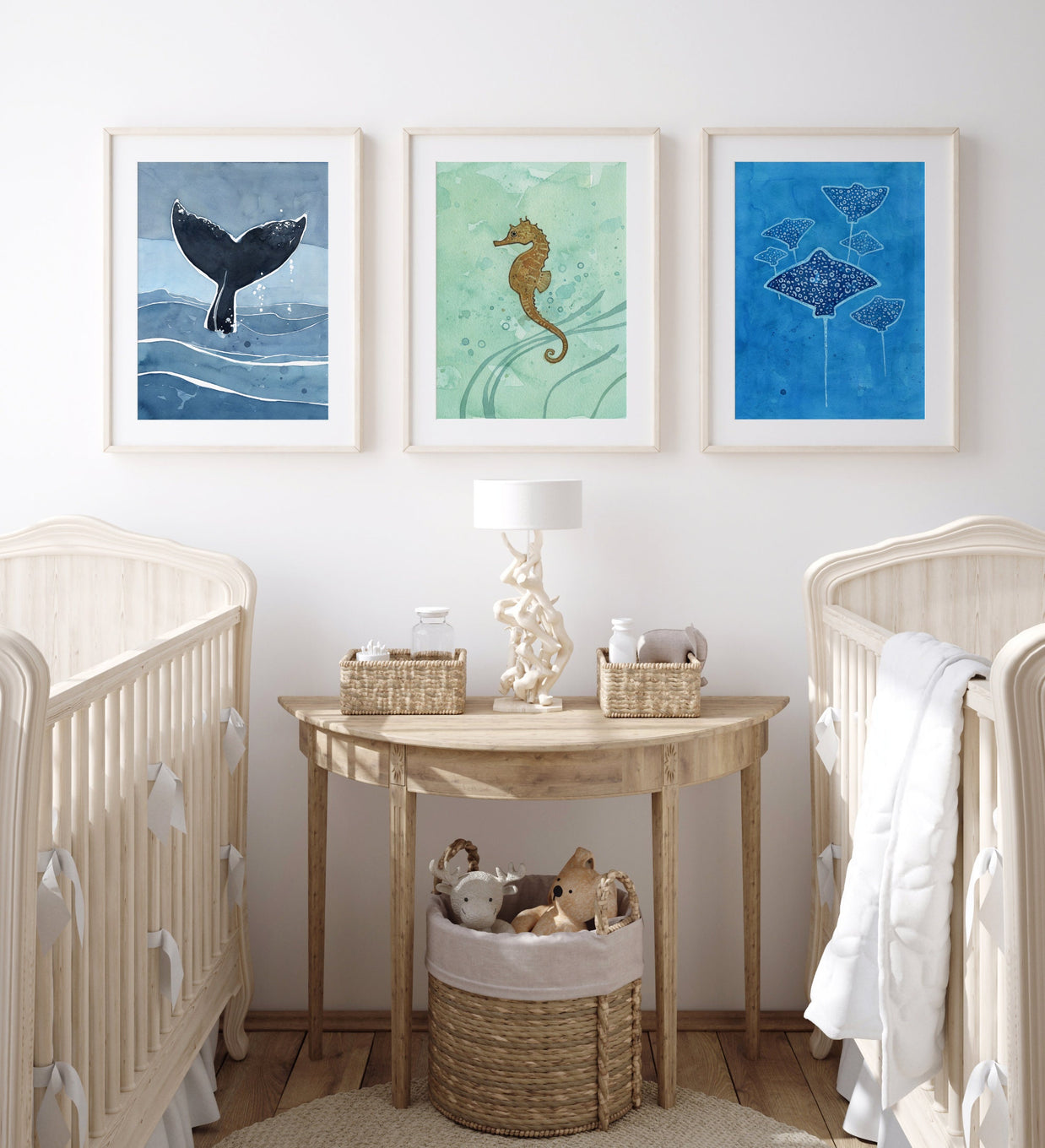 Lined Seahorse Print